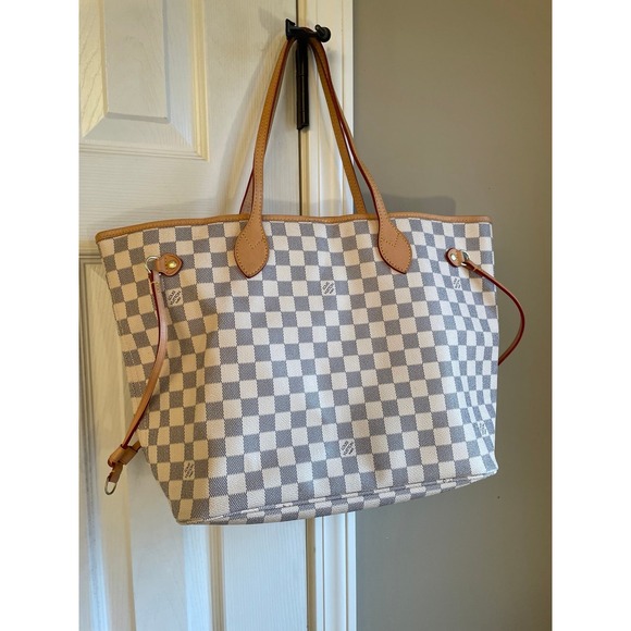 Handmade Handbags - Elegant white Checkered Shoulder Bag with Tan Straps
